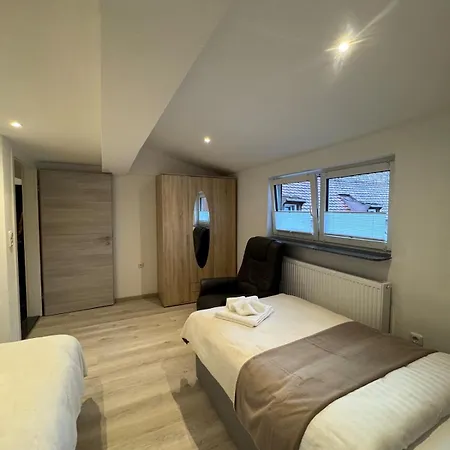Vina - Mitten In Immenstadt A5 *
